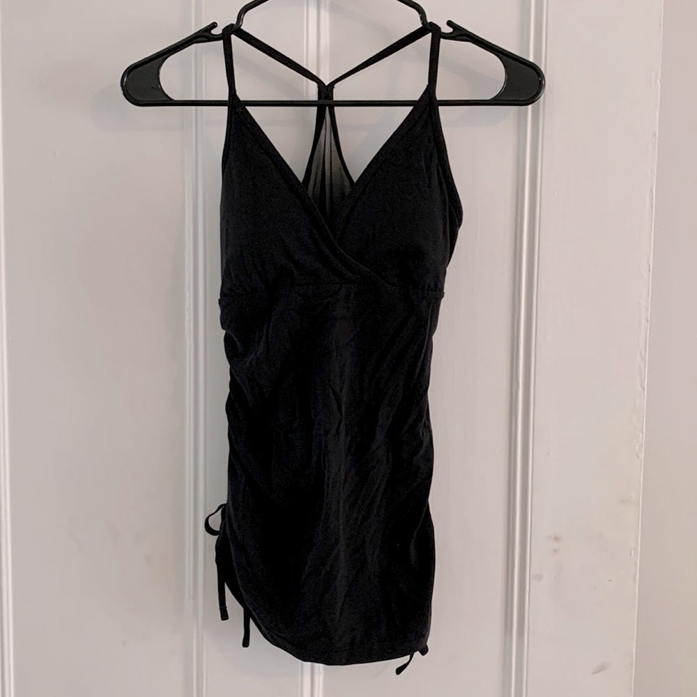 Lululemon black fitted top with mesh detail